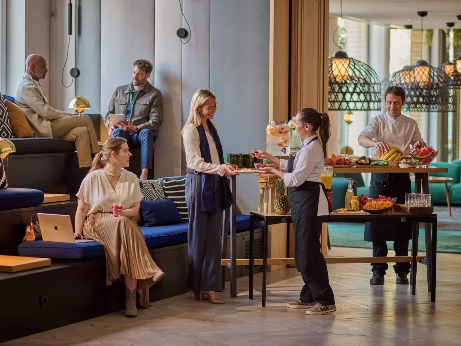 Lobby breakfast, Source