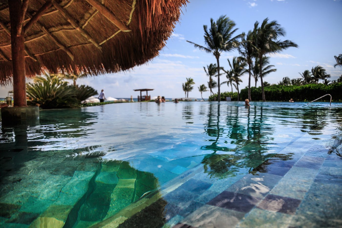 Source photo: Infinity pool, at water level